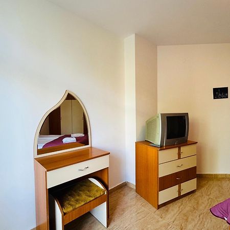 Sun Village B 320 Apartment Pantai Sunny Luaran gambar