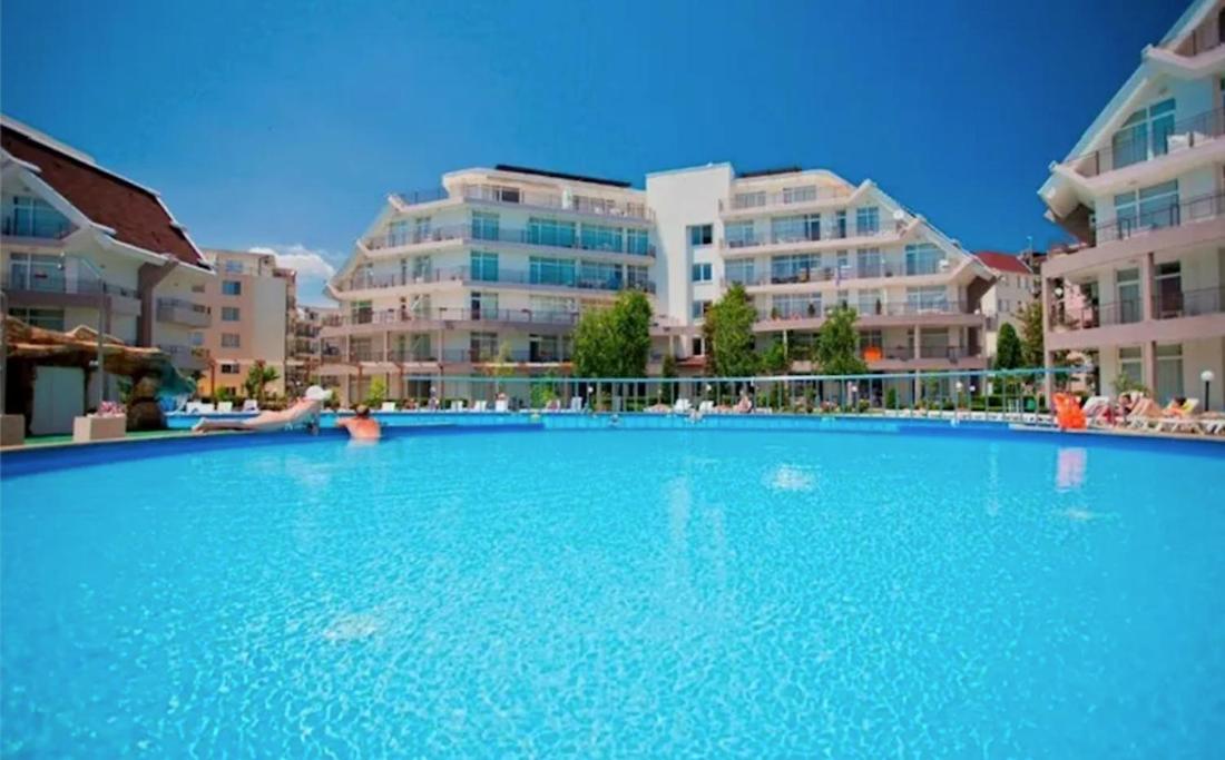 Sun Village B 320 Apartment Pantai Sunny Luaran gambar
