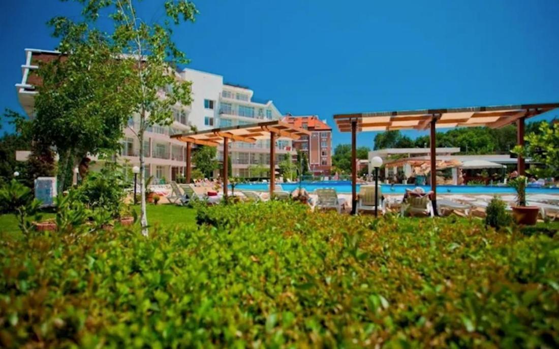 Sun Village B 320 Apartment Pantai Sunny Luaran gambar