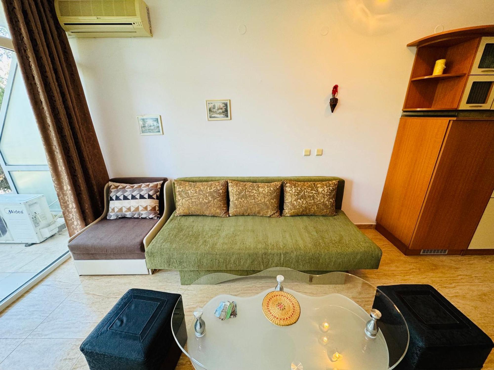 Sun Village B 320 Apartment Pantai Sunny Luaran gambar